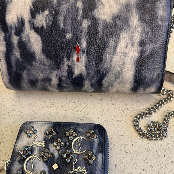 Louboutin Paloma crossbody bag and wallet set in like new condition. - Picture 3 of 6